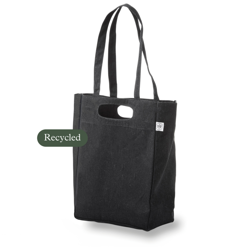 Heavy-duty carrier bag in 320 gram recycled cotton with double handles, (one pair recessed and one pair of long). This is a 320 gram bag with a rough feel that is an environmentally conscious choice at a really good price. Since the bag is made of recycled cotton, the graphite gray shade can vary from bag to bag.Learn more about recycled cotton by clicking the info button after the material below.