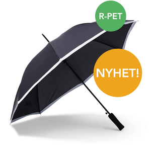 NYHET! Vår storsäljare Save finns nu som ytterligare ett R-PET alternativ och kantas dessutom av ett reflekterande band! Save är ett stadigt och prisvärt 8-panels paraply med automatisk uppfällning. Svart skaft, metallspröt och ett greppvänligt rakt EVA-foam handtag, som är väldigt populärt. Paneltygets kvalitet kallas Pongee och ger en högre kvalitet och finare finish vid tryck.Storlek uppfällt - 102 cm i diameter, 83 cm ihopfällt.