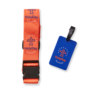 This travel kit, which you design according to the customer's wishes, is an appreciated summer gift as it is both practical and functional. You can easily recognize your luggage on the transport band with this kit. It also provides safety! You can color both the luggage band and tag in clients Pantone color. The print is repeated around the band, the logo is raised in a 3D feel on the tag. Below prices show examples of a kit with 1-color printing (Address tag in size 80 x 50 mm) Start cost will be added.