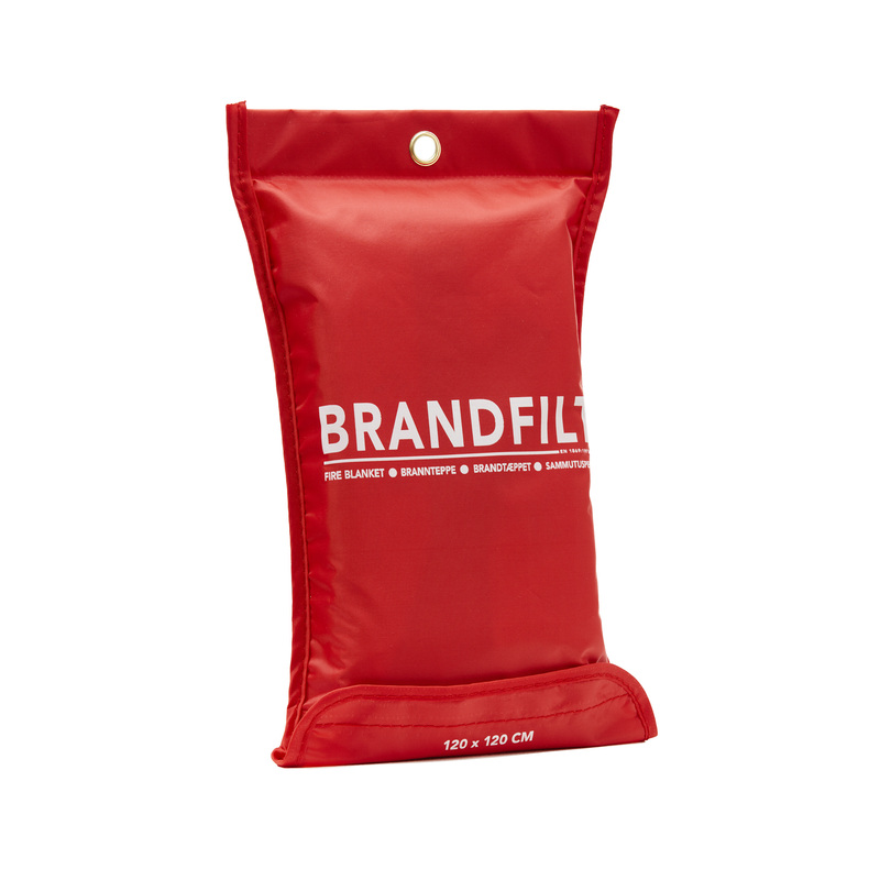Fiberglass fire blanket packed in a certified polyester pouch according to EN 1869: 1997. The blanket is 120 x 120 cm and is delivered without vaccum packaging around the item, which makes printing easier.