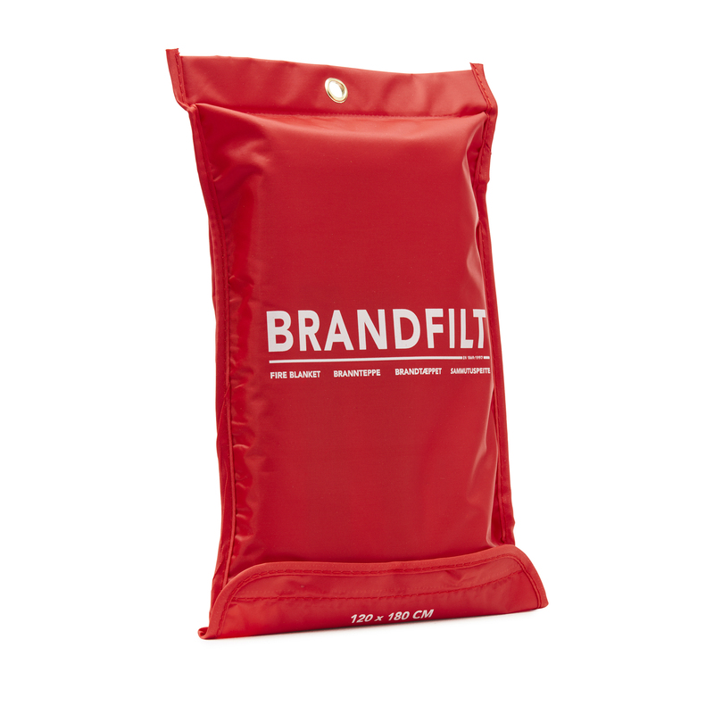 Fire blanket of fiberglass approved according to EN 1869: 1997. The pouch is available in three different colors; red, white, black. Instructions on the back in Swedish, Norwegian, Danish, Finnish and English.