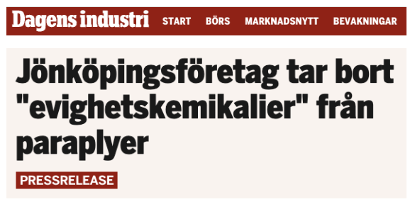 AD company i Jönköping lanserar ett komplett sortiment paraplyer som är fria från PFAS och med tillverkade med tyg av återvunna PET-flaskor.Satsningen är resultatet av flera års samarbete med leverantörer för att ersätta PFAS-baserade behandlingar och utveckla hållbara alternativ som förenar kvalitet och lägre klimatpåverkan.Företaget tar därmed ett viktigt steg mot en mer ansvarsfull produktutveckling i en bransch där PFAS länge varit standard för vattenavvisande ytor.PFAS – så kallade “evighetskemikalier” – bryts inte ner i naturen och kan ansamlas i både människor och miljö i generationer. Flera ämnen inom gruppen har redan förbjudits i EU på grund av dokumenterade hälsorisker.– “Vi vill inte vänta på lagstiftningen, utan agerar redan nu. Våra paraplyer håller dig lika torr som vanliga – men utan PFAS eller andra skadliga ämnen som traditionellt används för vattenavvisning,” säger Jan Hedenborn, VD på AD company.Intresset för PFAS-fria och återvunna produkter ökar snabbt, och AD company vill bidra till omställningen mot mer hållbara materialval i branschen. Kort fakta om AD company•	Grundat i Jönköping – ett av Sveriges mest etablerade bolag inom promotionbranschen.•	Arbetar aktivt med hållbarhet, kvalitet och kemikaliekontroll.•	Erbjuder paraplyer helt fria från PFAS, tillverkade i återvunnet R-PET-tyg.•	Leverantör till dagligvaruhandeln – bland annat genom hållbara flergångsbärkassar i återvunna material. Kort fakta om PFASPFAS – per- och polyfluorerade alkylsubstanser – är en grupp på över 10 000 kemikalier som används i vardagsprodukter för att ge vatten-, fett- och smutsavvisande egenskaper.De kallas ofta “evighetskemikalier” eftersom de inte bryts ner i naturen och kan ansamlas i både människor och miljö i generationer.Flera PFAS-ämnen har redan förbjudits i EU på grund av dokumenterade hälsorisker, bland annat cancer och påverkan på immunförsvaret. För mer information, kontakta:Jan Hedenborn, VDTel: 073-808 78 88E-post: jan@adcompany.seWebb. adcompany.se